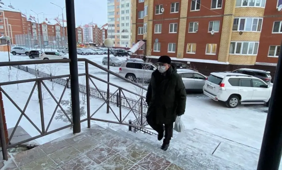 Виктор Казарин доставил лекарства больным ОРВИ