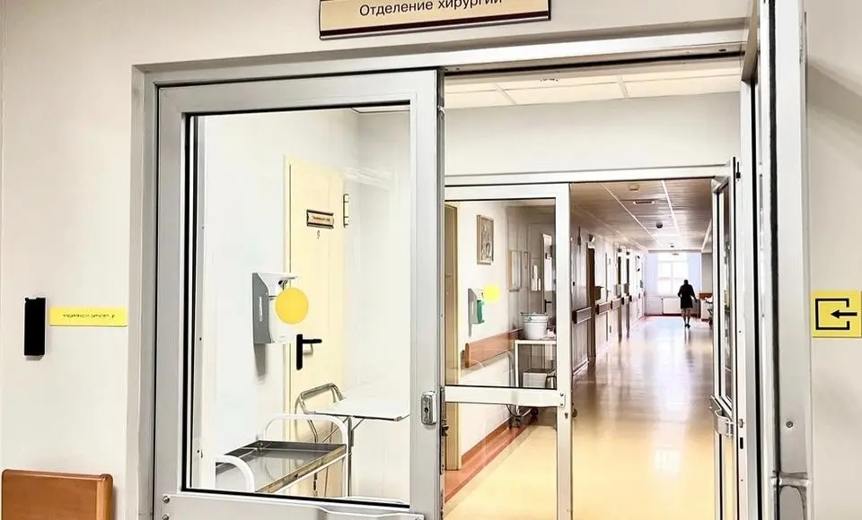 Салехардские хирурги 18 часов боролись за жизнь маленькой пациентки