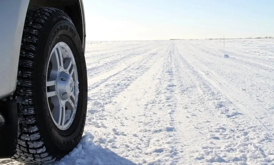 Движение на автозимниках Ямала ограничено