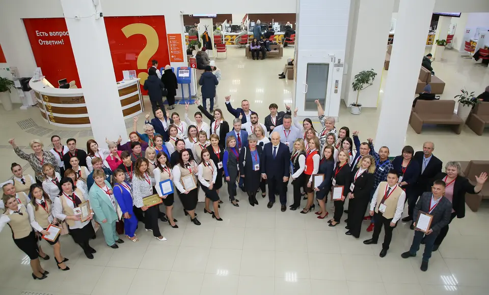 16 лет поддержки и удобства: МФЦ Ямала отмечает юбилей