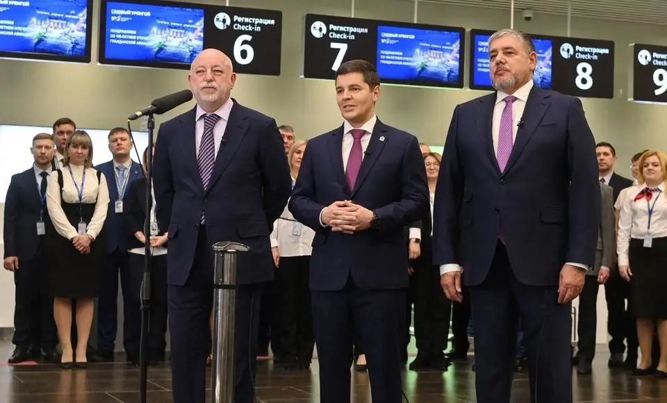 В вековой юбилей гражданской авиации в России открылся новый терминал аэропорта в Новом Уренгое