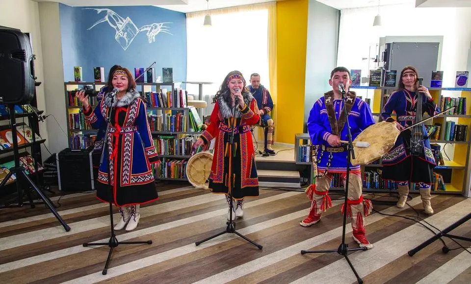 Новому ансамблю – широкие крылья. Впереди полёты и встречи на первых гастролях