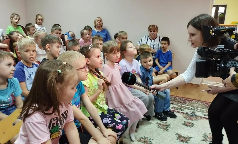 Детсадовцы выбирают профессию. Стоять за камерой, в кадре или на сцене