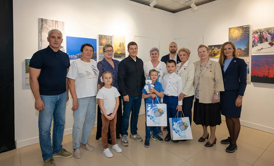 В ходе Честного маршрута Дмитрий Артюхов встретился с первопроходцами Ноябрьска