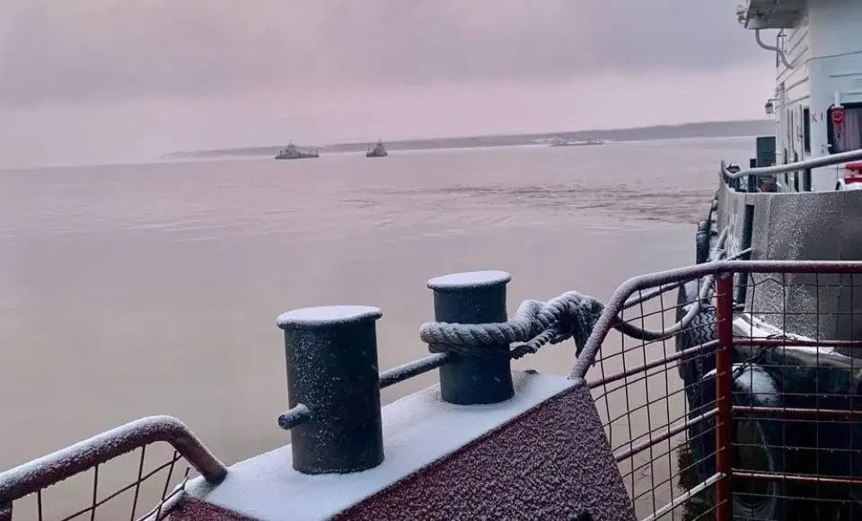 Паромную переправу между Салехардом и Лабытнанги готовят к закрытию