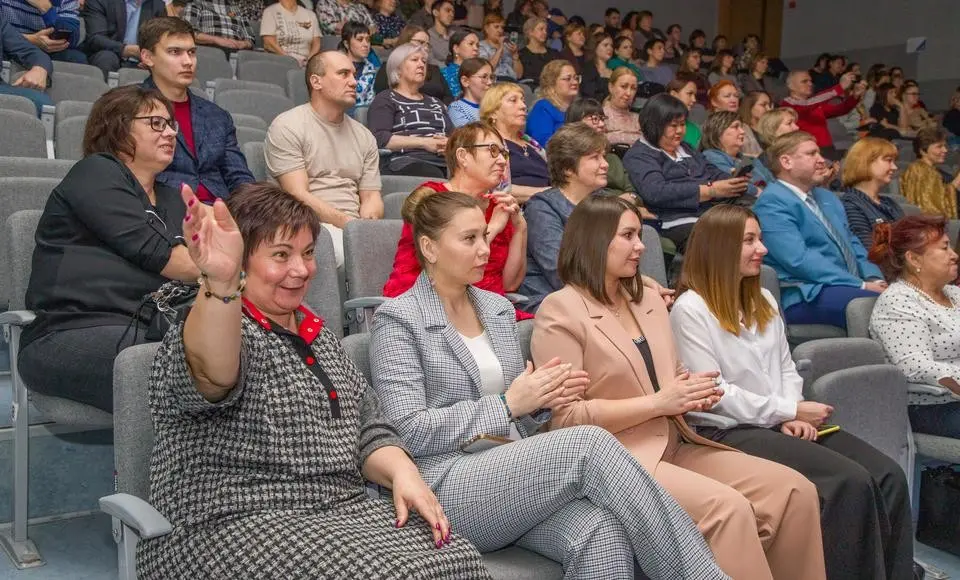 В их руках – наше завтра. Признание особого статуса педагога – миссия года