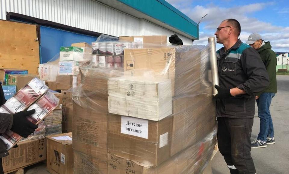 Ямал направил 15 тонн гуманитарной помощи в Ростов