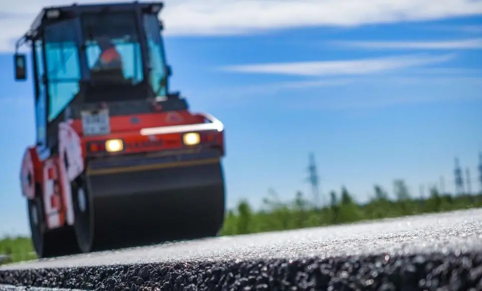 10 километров дорог Салехарда стали безопасней и качественней