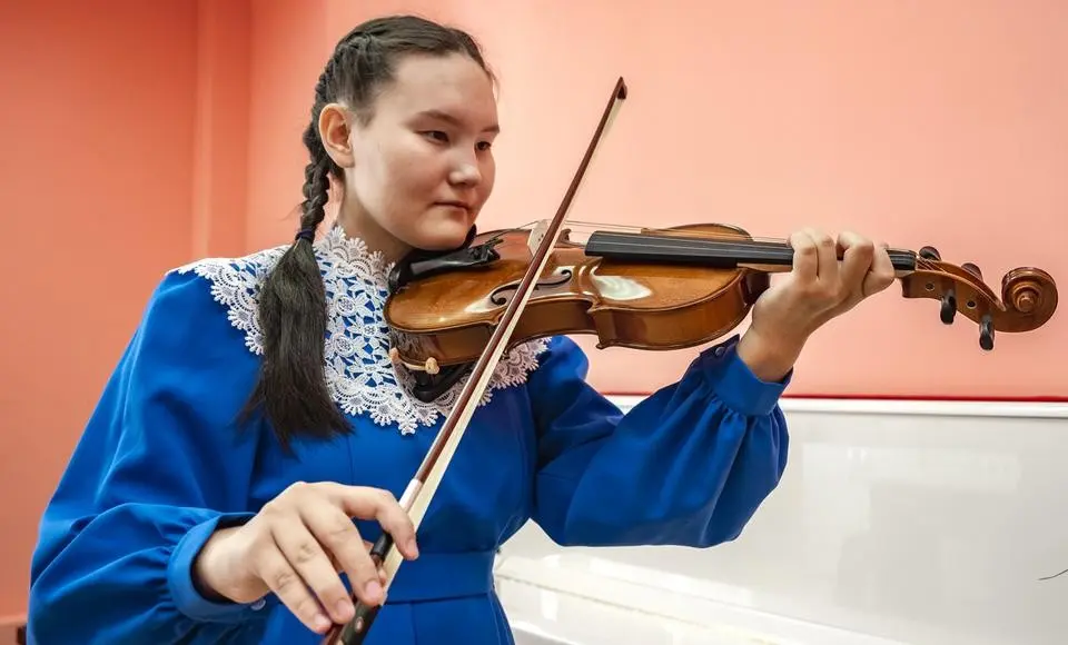 Ученики школ искусств округа смогут арендовать музыкальные инструменты для занятий на дому