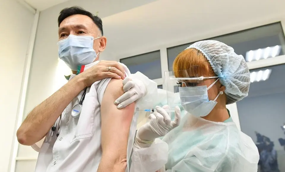 Ямал - в первой тридцатке регионов-лидеров по числу вакцинированных от коронавируса