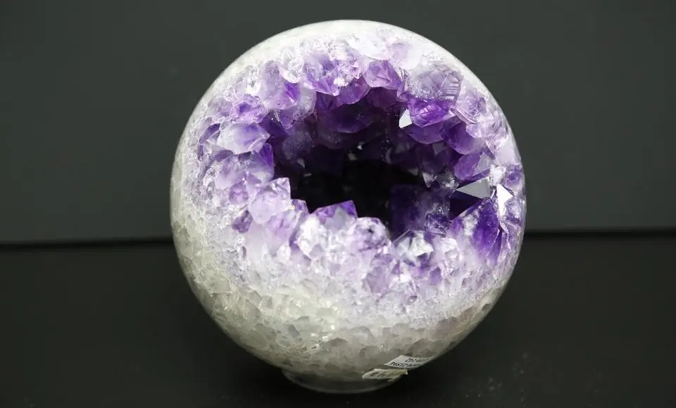 Ямальские минералы экспонируют в Калининграде