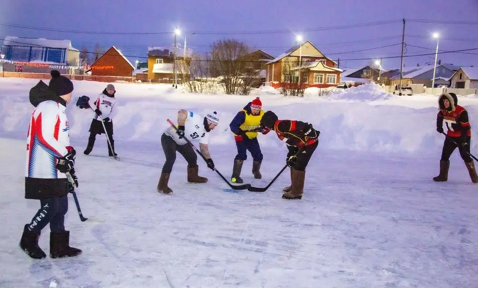 23 февраля вновь встретятся любители хоккея на валенках