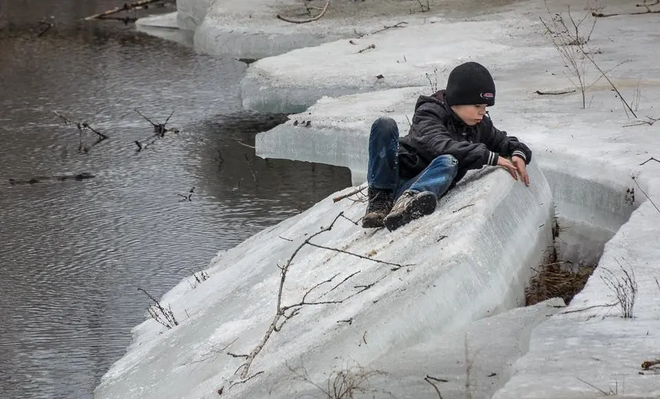 Памятка для школьников о правилах поведения на водных объектах