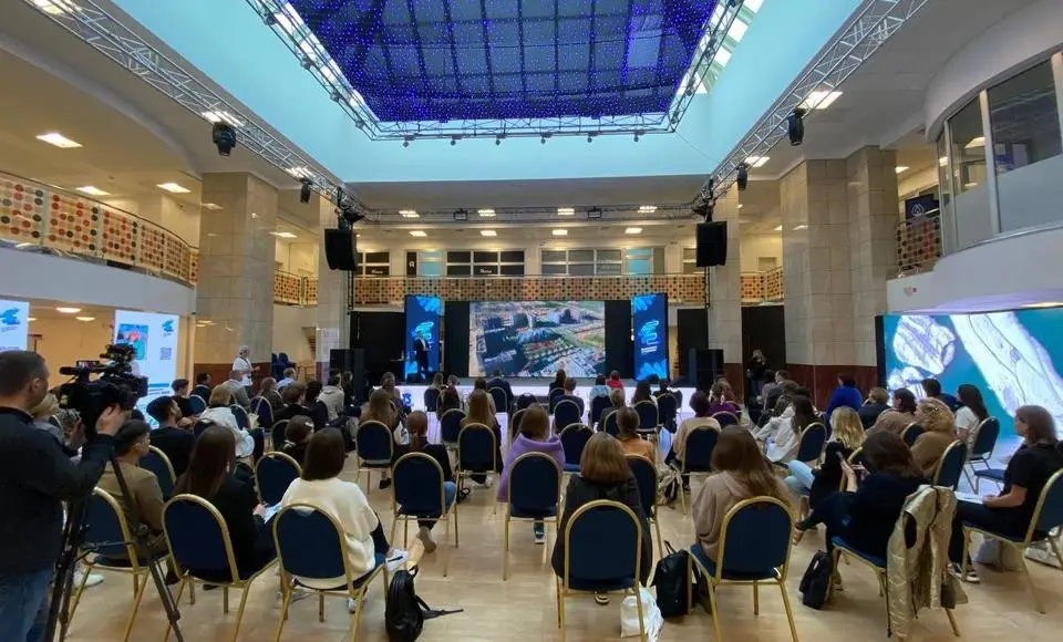 Сегодня губернатор Ямала встретится со студентами Урала