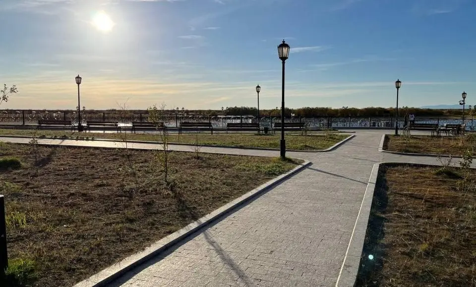 В окружной столице завершили ремонт площади в районе речного порта