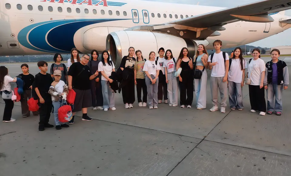 Полсотни юных ямальцев отправились в Сочи на языковую смену по востоковедению