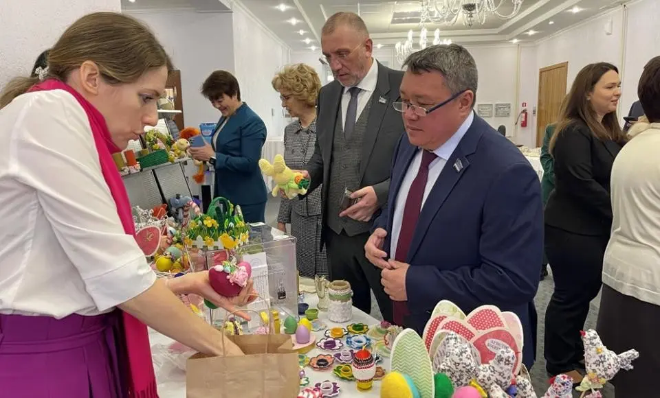 Ямальские депутаты присоединились к акции «Светлый ангел»