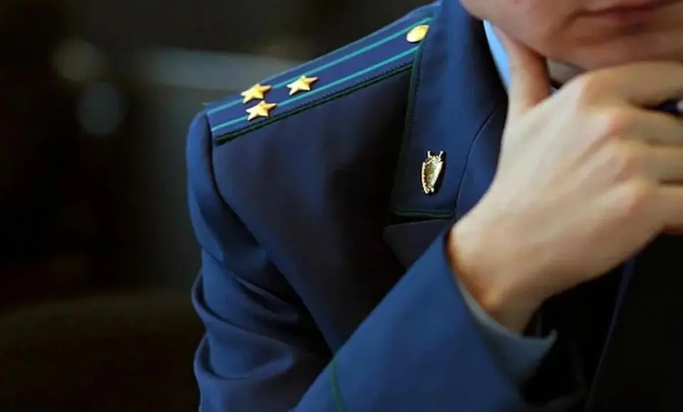 Житель Салехарда поплатился за грубость