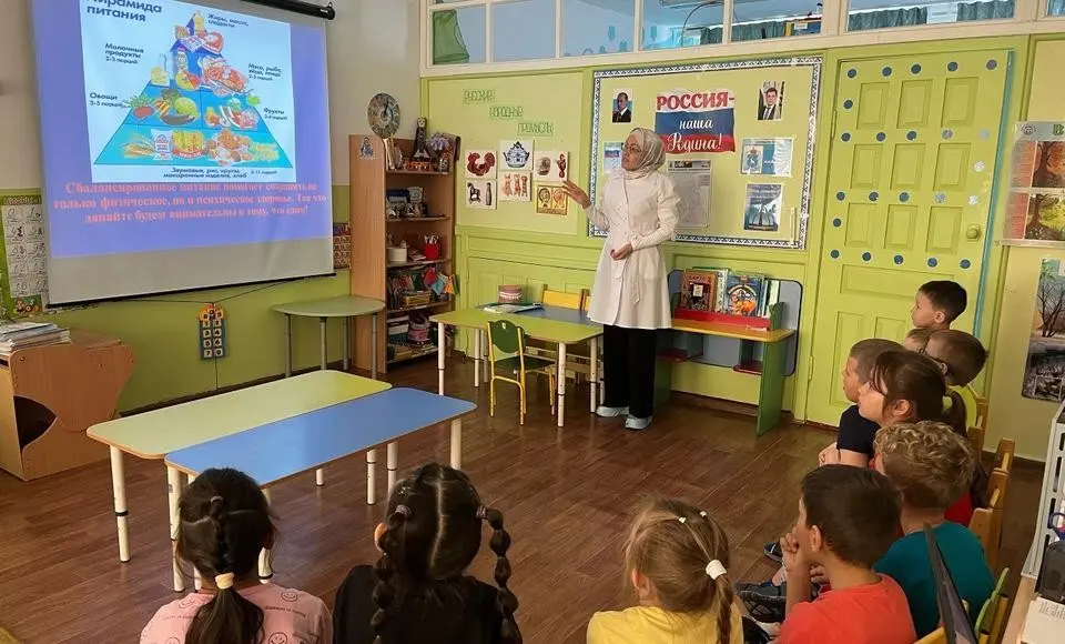 Как кушать сладости и сохранить зубы здоровыми?