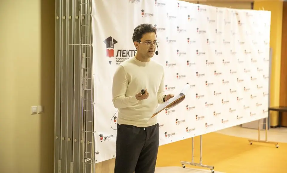 Фамилия, имя, матчество. Быть грамотным становится модно