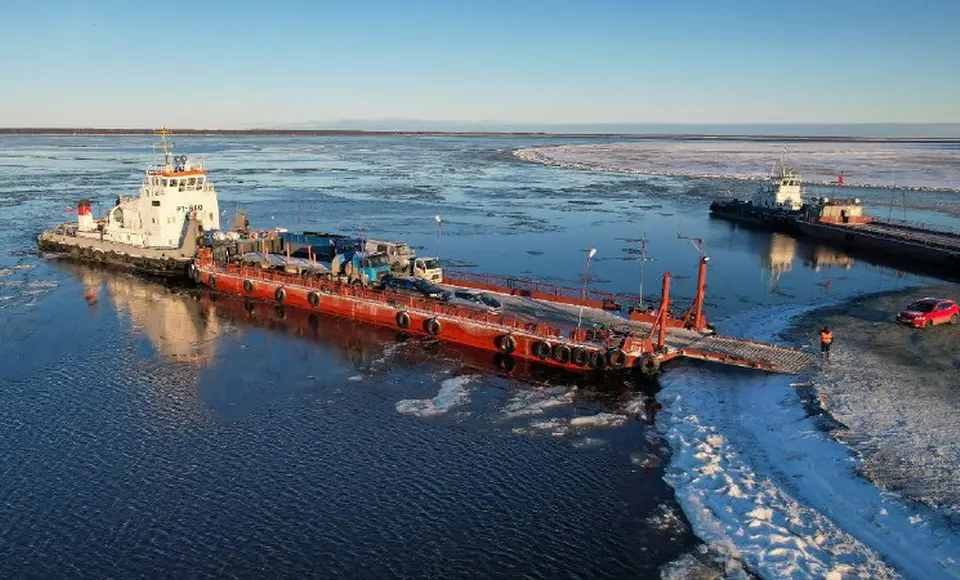 Готовится к закрытию паромная переправа Салехард – Лабытнанги