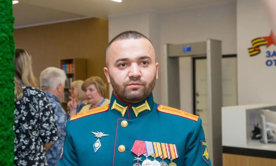 Из «Барсов» – в штурмовики на фронт. А профессия одна – охранять, беречь и защищать