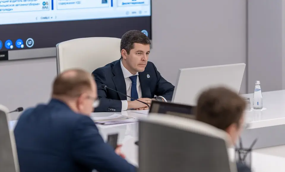 Губернатор Ямала поручил усилить контроль за содержанием дорог в регионе