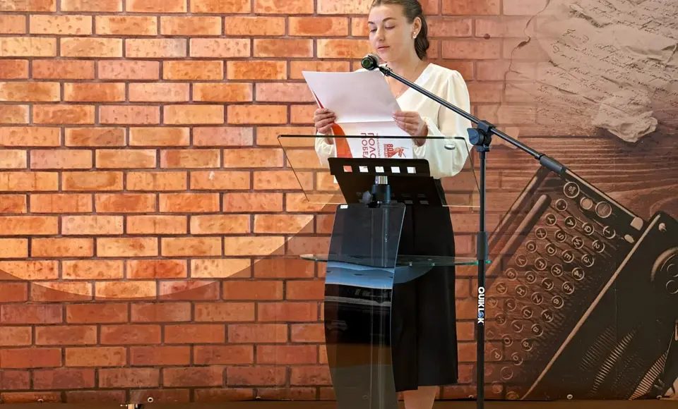 Литературный конкурс "Ямал в стихах и прозе" открывает двери для чтецов на английском и китайском