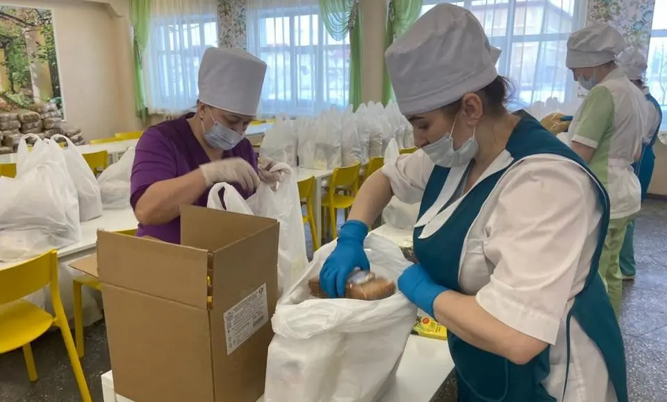 Продуктовые наборы детям Ямала начнут выдавать завтра