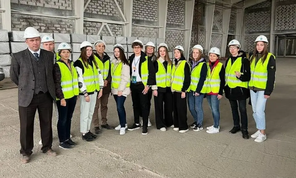 Студенты Урала оценили строительство «Ямал-Арены»