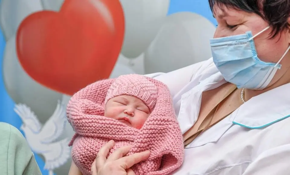 Ямал – на первом месте по рождаемости в УФО за прошлый год