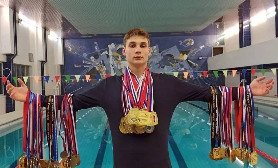 Пловец из Салехарда достиг стократной победы на Чемпионатах и Первенствах Ямала