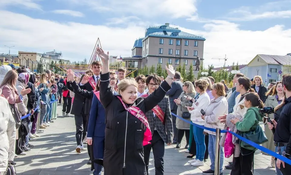 Сквозь звёзды