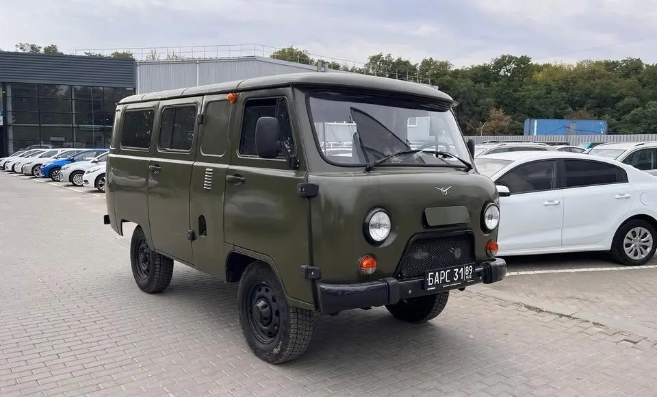 УАЗ «буханка» входит в топ машин, полезных в зоне спецоперации