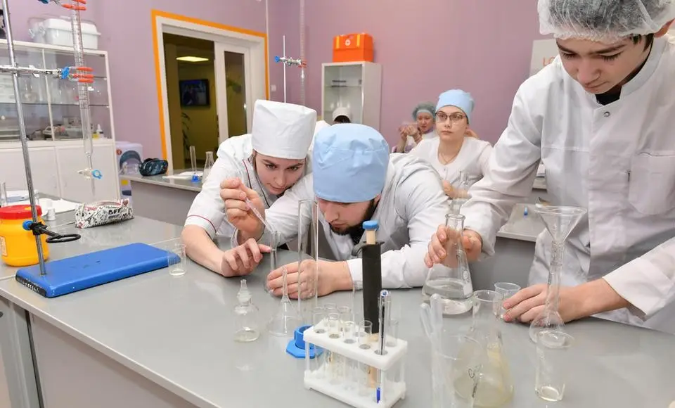 На Ямале начался прием заявок на получение стипендии губернатора