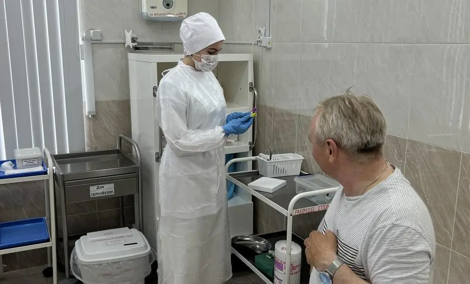 В Салехарде 150 студентов-медиков поработают с врачами этим летом