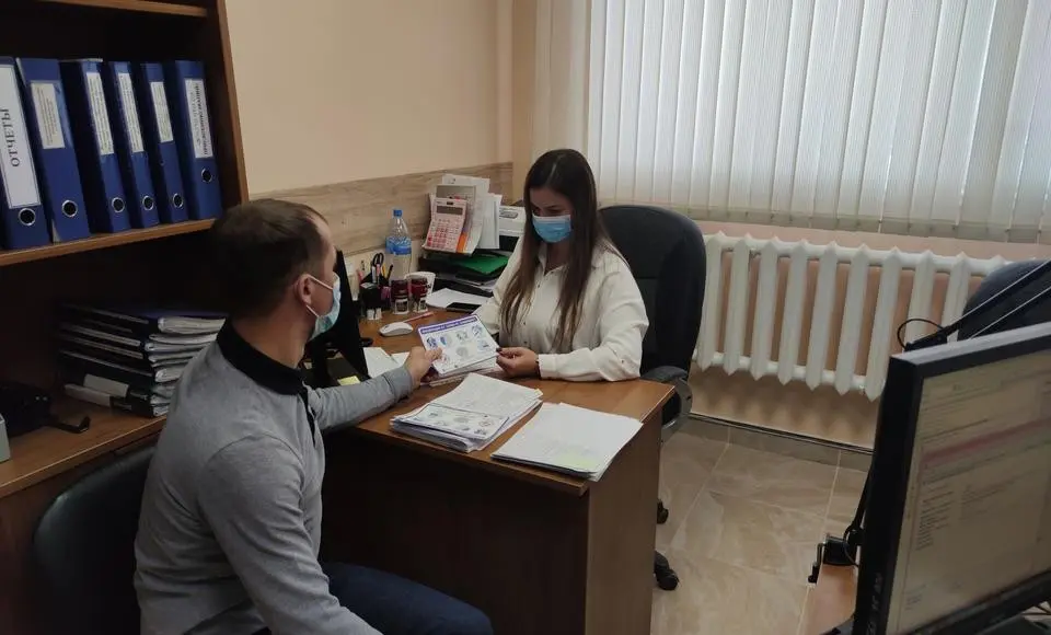 Пожилых салехардцев информируют о профилактике распространения COVID-19