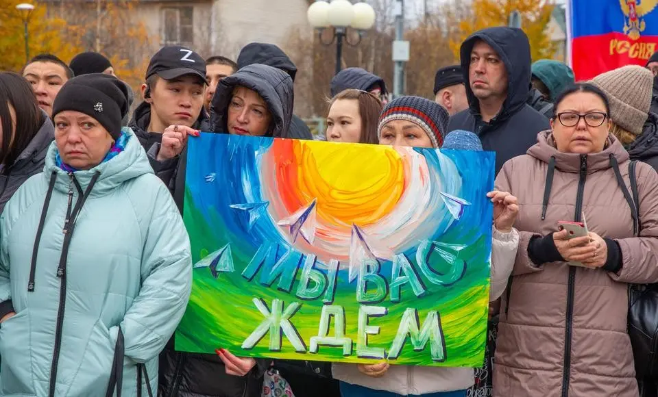 В режиме 24/7. Под патронажем чиновников и депутатов