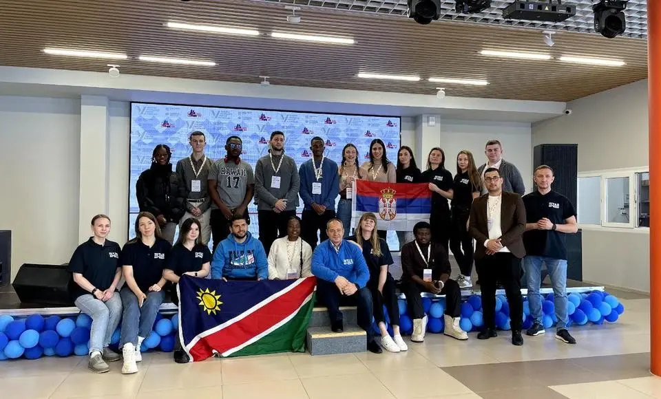 Иностранным гостям продемонстрировали систему видеонаблюдения на выборах на Ямале